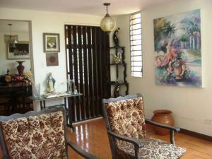 JUSMERI ESPINA Casa En Venta En Maracaibo - Cantaclaro C&oacute;digo FLEX: 09-6721 No.2