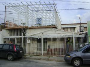 EILEEN CASTILLO Casa En Venta En Maracay - Los Samanes C&oacute;digo FLEX: 09-6766