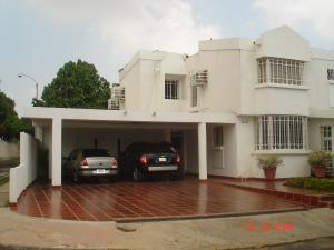 Townhouse / Venta / Maracaibo / Zona Norte / FLEXMLS-09-6882