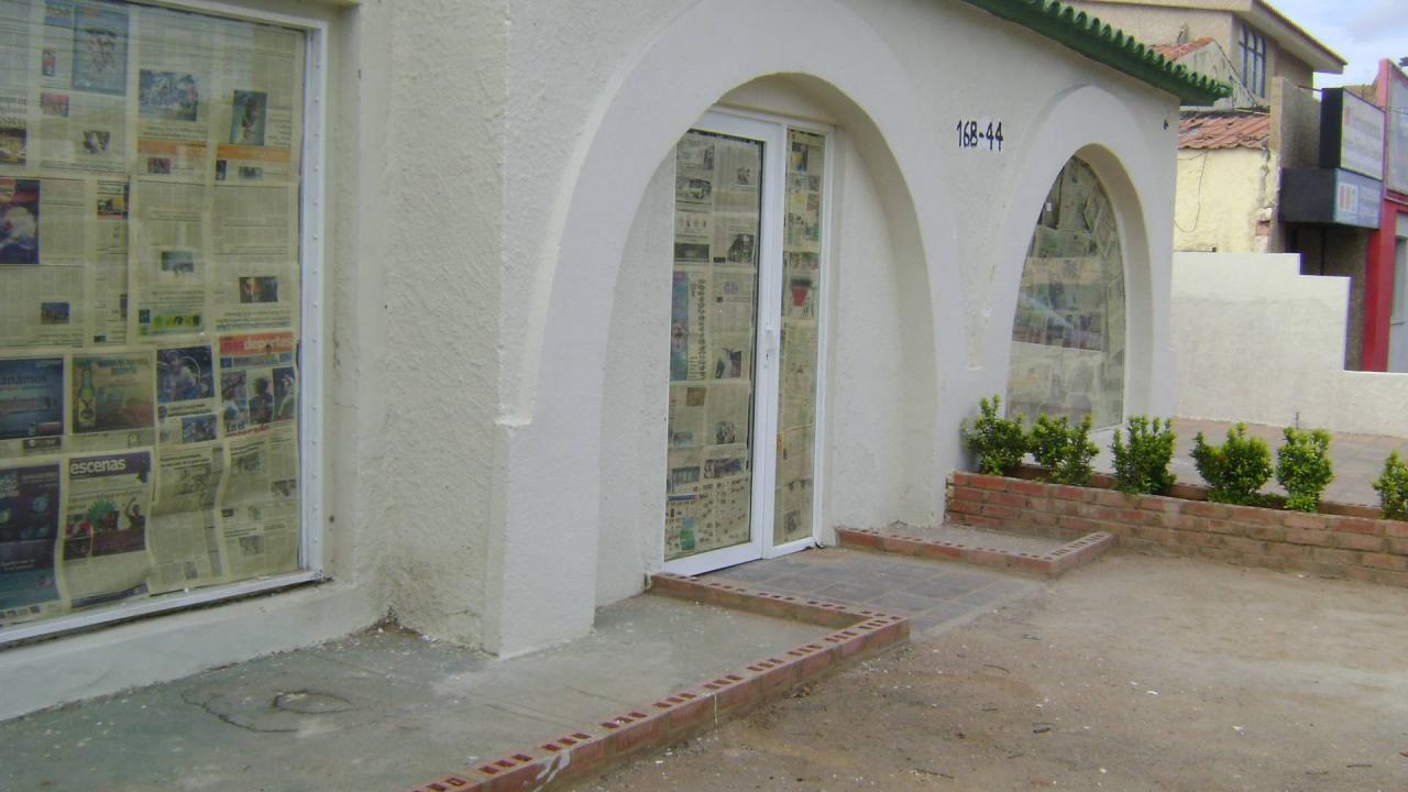 ANGEL PINTON Local Comercial en Venta en Calle 72 en Maracaibo Código: 09-6894 No.2
