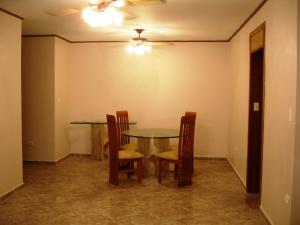 NACARI ORDO�EZ Apartamento En Venta En Valencia - Los Mangos C&oacute;digo FLEX: 09-7133 No.2