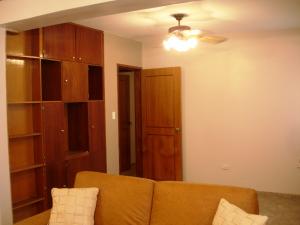 NACARI ORDO�EZ Apartamento En Venta En Valencia - Los Mangos C&oacute;digo FLEX: 09-7133 No.3