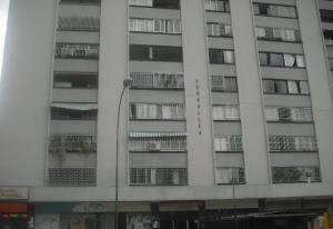 NURIA ROCAS Apartamento En Venta En Caracas - Los Palos Grandes C&oacute;digo FLEX: 09-7387