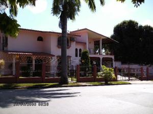 MARIA ALBA GIORDANO Casa En Venta En Valencia - La Viña C&oacute;digo FLEX: 09-7681 No.0