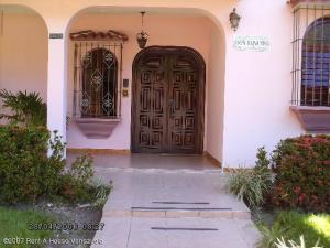 MARIA ALBA GIORDANO Casa En Venta En Valencia - La Viña C&oacute;digo FLEX: 09-7681 No.3