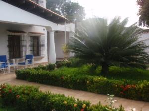 EILEEN CASTILLO Casa En Venta En Cagua - Centro C&oacute;digo FLEX: 09-8471