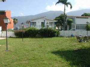 IVANA MASSIMINI Casa En Venta En Caracas - Bello Monte C&oacute;digo FLEX: 09-8563 No.2
