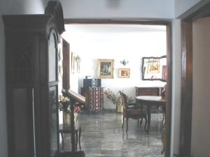 IVANA MASSIMINI Casa En Venta En Caracas - Bello Monte C&oacute;digo FLEX: 09-8563 No.3