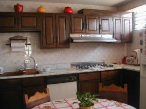 IVANA MASSIMINI Casa En Venta En Caracas - Bello Monte C&oacute;digo FLEX: 09-8563 No.9