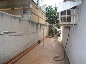URDANETAYRODRIGUEZ Casa En Venta En Maracaibo - Tierra Negra Código FLEX: 09-8629 No.2