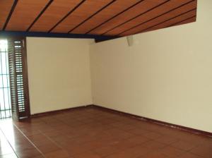 Soluci�n Inmobiliaria de Aragua, C.A Casa En Venta En Maracay - El Castaño C&oacute;digo FLEX: 09-9056 No.5