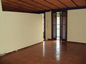 Soluci�n Inmobiliaria de Aragua, C.A Casa En Venta En Maracay - El Castaño C&oacute;digo FLEX: 09-9056 No.7