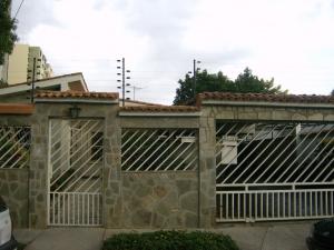 MARIA ALBA GIORDANO Casa En Venta En Valencia - Campo Alegre C&oacute;digo FLEX: 10-244 No.0