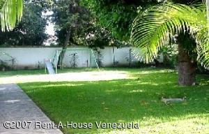 IVANA MASSIMINI Terreno Residencial En Venta En Caracas - Altamira C&oacute;digo FLEX: 10-362 No.2
