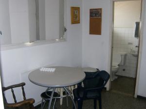 JOSE RAFAEL URDANETA Oficina En Alquiler En Maracaibo - Calle 72 C&oacute;digo FLEX: 10-480 No.7