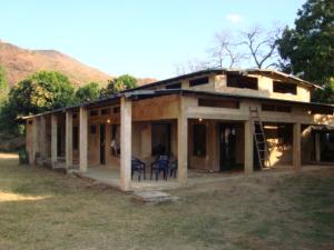 OSMAR GOMEZ Casa En Venta En Maracay - El Limon C&oacute;digo FLEX: 10-530
