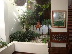 NURIA ROCAS Casa En Venta En Caracas - La Castellana C&oacute;digo FLEX: 10-559 No.2