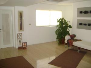 ORLANDO GIRALDO Apartamento En Venta En Maracaibo - El Milagro C&oacute;digo FLEX: 10-644 No.2