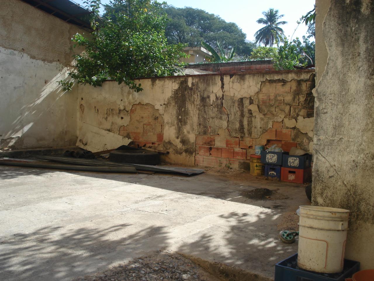 OSCAR ILLARRAMENDI Terreno Comercial En Venta En Maracay - El Limon C&oacute;digo FLEX: 10-700 No.6