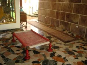 NURIA ROCAS Casa En Venta En Caracas - La Castellana C&oacute;digo FLEX: 10-560 No.2