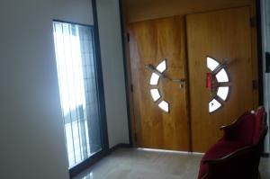 rentahousemovil.com Casa Venta Caracas El Cafetal FLEXMLS-10-763