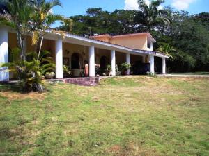 Rent A House Estela Beatriz P�rez Franquicia Personal - Valencia Estado Carabobo - Venezuela  www.alquilovendoinmuebles.com Casa Venta Valencia El Solar FLEXMLS-09-437