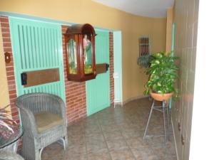 EILEEN CASTILLO Apartamento Venta Maracay Conjunto Residencial Los Jardines FLEXMLS-06-1274