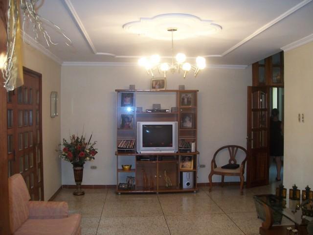 ANGEL PINTON Casa en Venta en La California en Maracaibo Código: 10-1206 No.5