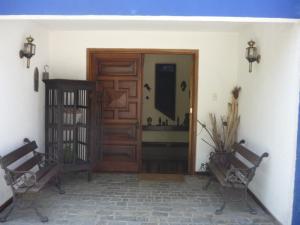 ARIADNA BOUQUETT MORENO Casa Venta Caracas La Lagunita Country Club FLEXMLS-10-1225