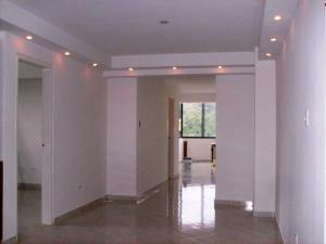 FRANQUICIA COMERCIAL GARIBALDI VALENCIA. Alquiler y venta de inmuebles a nivel nacional. Apartamento En Venta En Valencia - El Parral C&oacute;digo FLEX: 10-1357 No.2