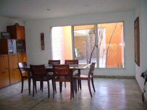 ROSAURA ISLA Casa En Venta En Valencia - Altos de Guataparo C&oacute;digo FLEX: 10-1500 No.3