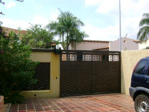 ROSAURA ISLA Casa En Venta En Valencia - Altos de Guataparo C&oacute;digo FLEX: 10-1707 No.2