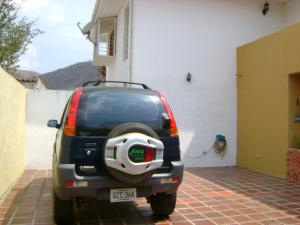 ROSAURA ISLA Casa En Venta En Valencia - Altos de Guataparo C&oacute;digo FLEX: 10-1707 No.3