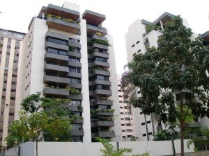 LUIS MONTENEGRO Rif V-02523213-1 Apartamento Venta Valencia Valles de Camoruco FLEXMLS-10-1983