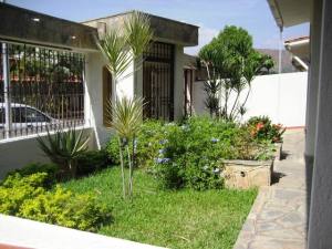 THAYDA MONTERO V-04521574-8 Casa En Venta En Valencia - El Bosque C&oacute;digo FLEX: 10-2265 No.3