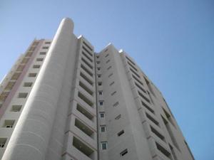 ORLANDO GIRALDO Apartamento En Venta En Maracaibo - El Milagro C&oacute;digo FLEX: 10-2272