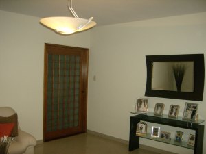 FRANQUICIA COMERCIAL GARIBALDI VALENCIA. Alquiler y venta de inmuebles a nivel nacional. Casa En Venta En Valencia - El Parral C&oacute;digo FLEX: 10-2295 No.7