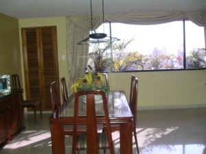 VICTOR ARTURO MORANTES Apartamento En Venta En Maracaibo - La Lago C&oacute;digo FLEX: 10-2606 No.3
