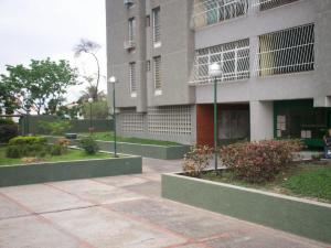 Soluci�n Inmobiliaria de Aragua, C.A Apartamento En Venta En Maracay - Urbanizacion El Centro C&oacute;digo FLEX: 10-2982 No.2