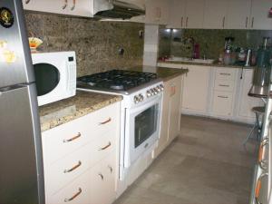 Soluci�n Inmobiliaria de Aragua, C.A Apartamento En Venta En Maracay - Urbanizacion El Centro C&oacute;digo FLEX: 10-2982 No.9