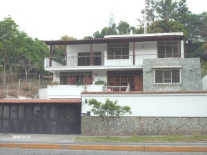 NURIA ROCAS Casa En Venta En Caracas - Prados del Este C&oacute;digo FLEX: 10-3066