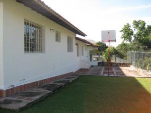EILEEN CASTILLO Casa En Venta En Maracay - El Castaño Código FLEX: 10-829 No.2