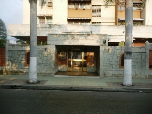 Soluci�n Inmobiliaria de Aragua, C.A Apartamento En Venta En Maracay - Urbanizacion El Centro C&oacute;digo FLEX: 10-3459 No.1