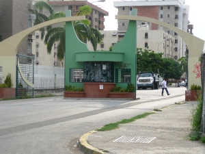 EILEEN CASTILLO Terreno  Venta Maracay Los Chaguaramos FLEXMLS-10-3578