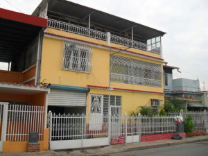 EILEEN CASTILLO Casa En Venta En Maracay - Girardot C&oacute;digo FLEX: 10-3841 No.0