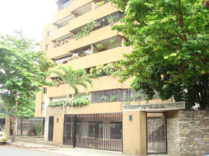 NURIA ROCAS Apartamento En Venta En Caracas - Los Palos Grandes C&oacute;digo FLEX: 10-3864