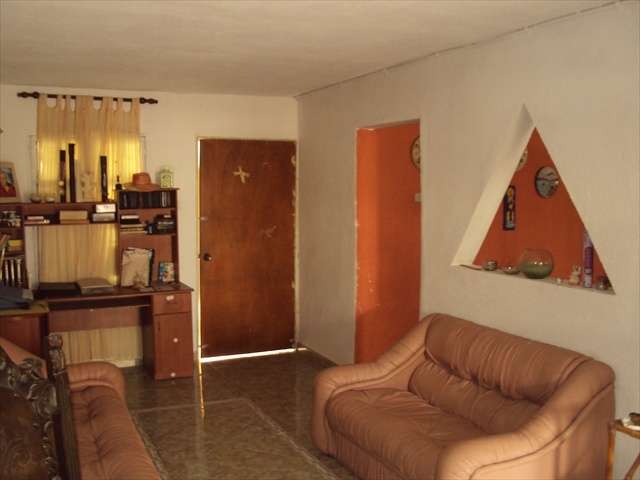         ANGEL PINTON Townhouse en Venta en Circunvalacion Uno en Maracaibo C&oacute;digo: 10-4194 No.2