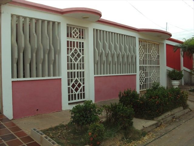         ANGEL PINTON Townhouse en Venta en Circunvalacion Uno en Maracaibo C&oacute;digo: 10-4194 No.9