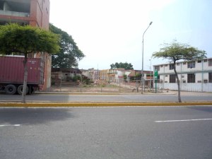 ISABEL CRISTINA GARCIA Terreno Comercial En Venta En Maracaibo - El Milagro Código FLEX: 10-4388 No.4