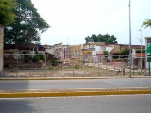 ISABEL CRISTINA GARCIA Terreno Comercial En Venta En Maracaibo - El Milagro Código FLEX: 10-4388 No.5